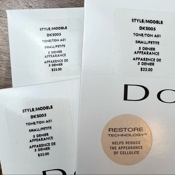 Donna Karan Hosiery 'The Nudes' Pantyhose Color Tone A01 Size Small 3 Pairs NEW. - Picture 2 of 9